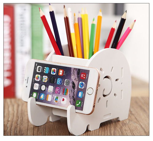 创意时尚笔筒手机架 桌面收纳的多功能利器